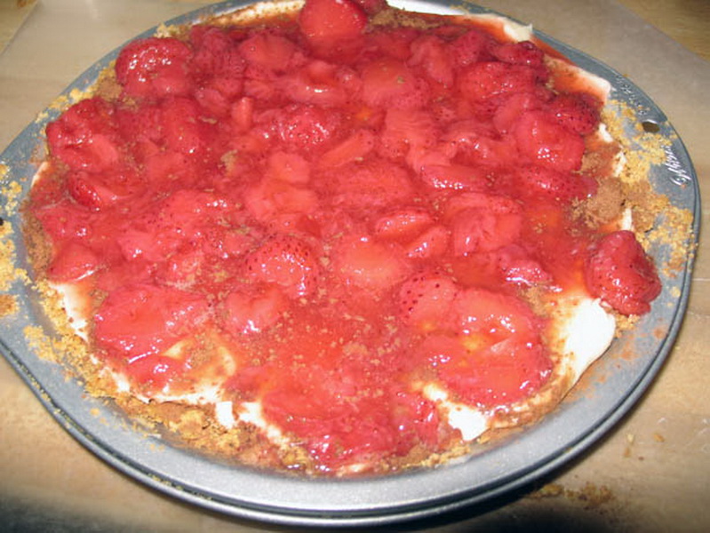 Strawberry & Milo Cheesecake